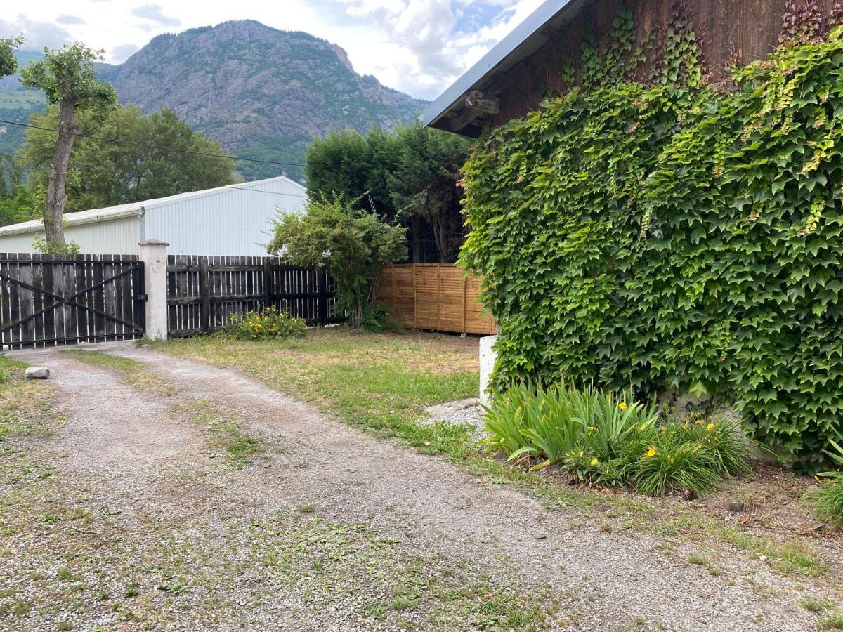 Villa Black Rok Saint-Jean-de-Maurienne Dış mekan fotoğraf